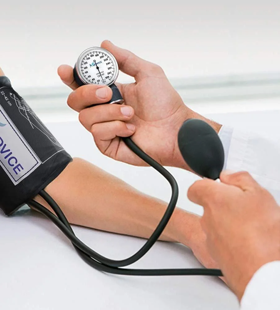 Bodybuilding kidney health monitoring with home blood pressure cuff
