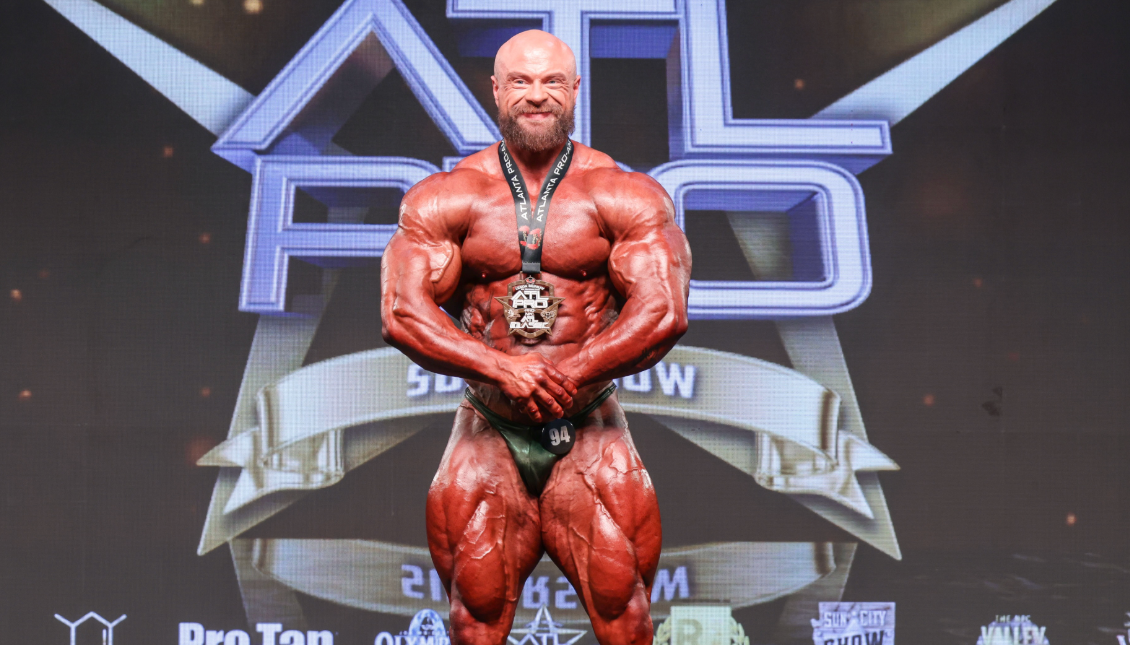 IFBB Pro James Hollingshead