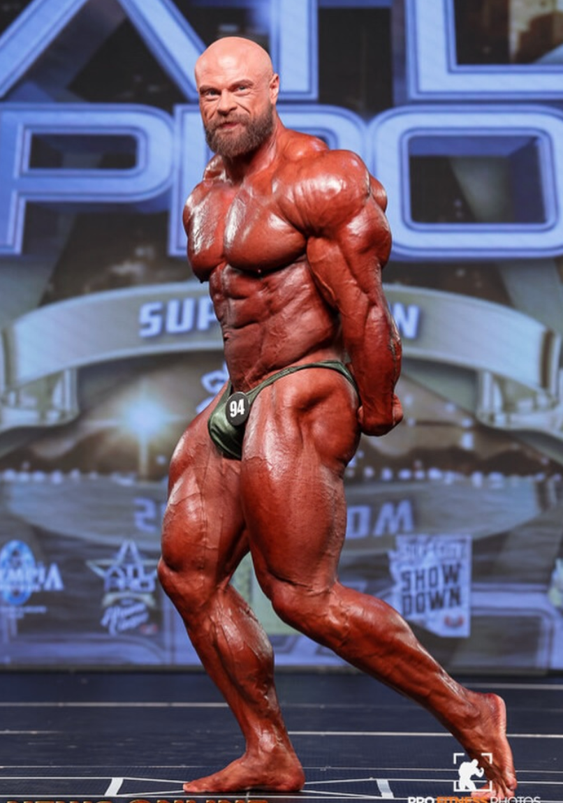 IFBB Pro James Hollingshead side triceps