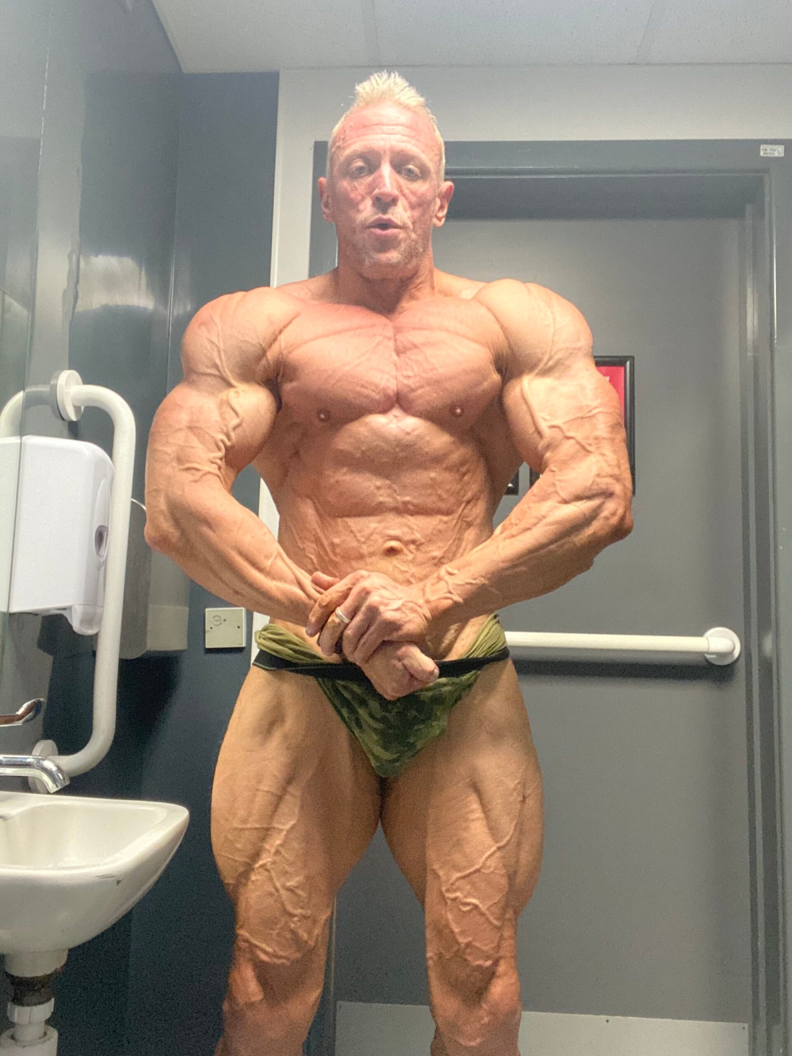 Gary Chappell Masters bodybuilder Road to Milan